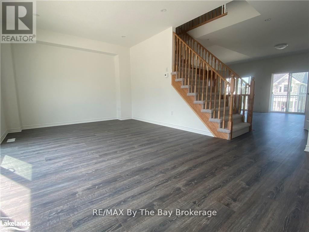 20 Hills Thistle Drive, Wasaga Beach, Ontario L9Z 0J3 - Photo 6 - S12782990