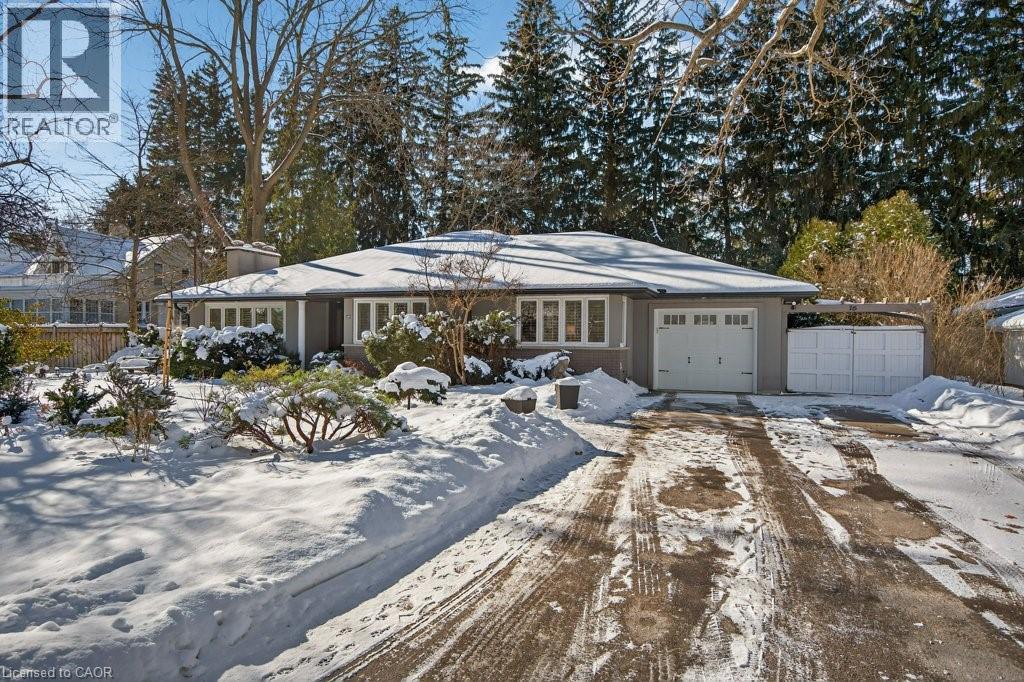 16 Lovers Lane, Ancaster, Ontario  L9G 1G3 - Photo 3 - 40804807