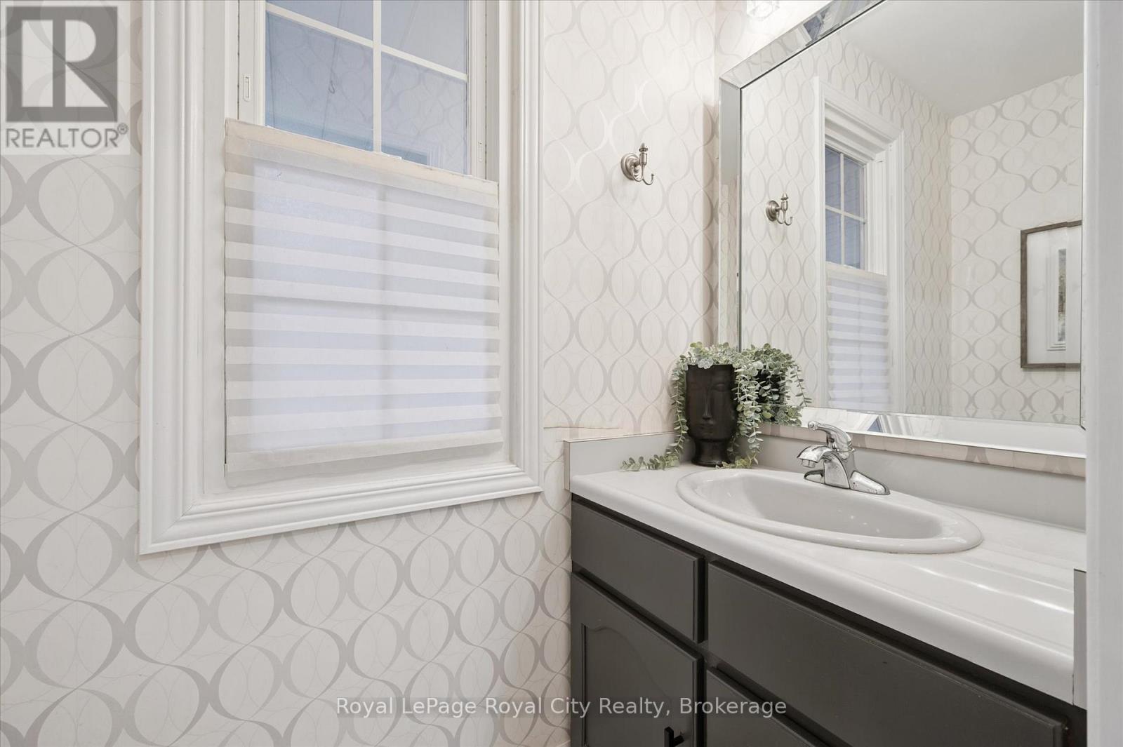 60 Hands Drive, Guelph, Ontario  N1G 3H3 - Photo 16 - X12783064