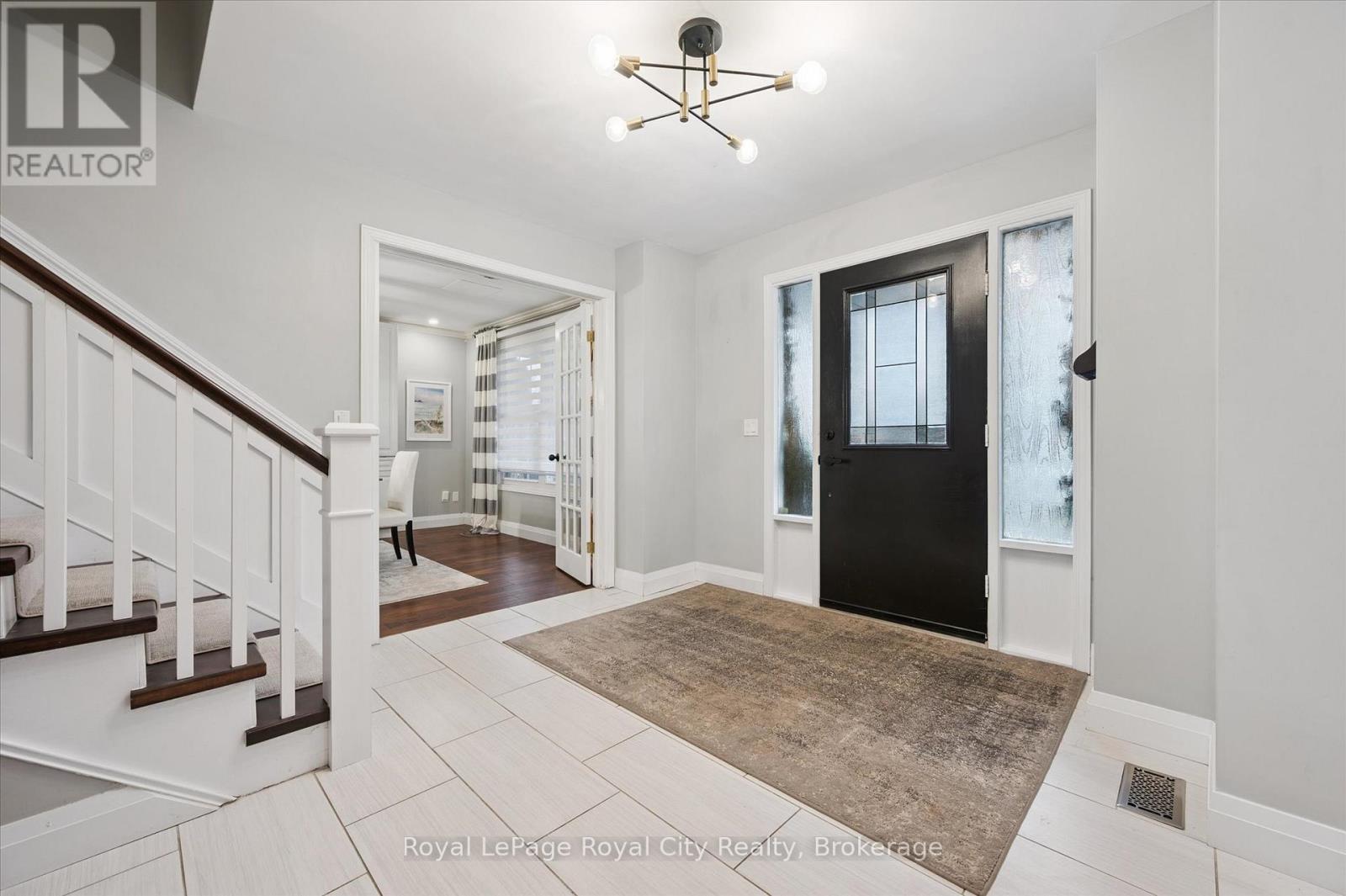 60 Hands Drive, Guelph, Ontario  N1G 3H3 - Photo 4 - X12783064