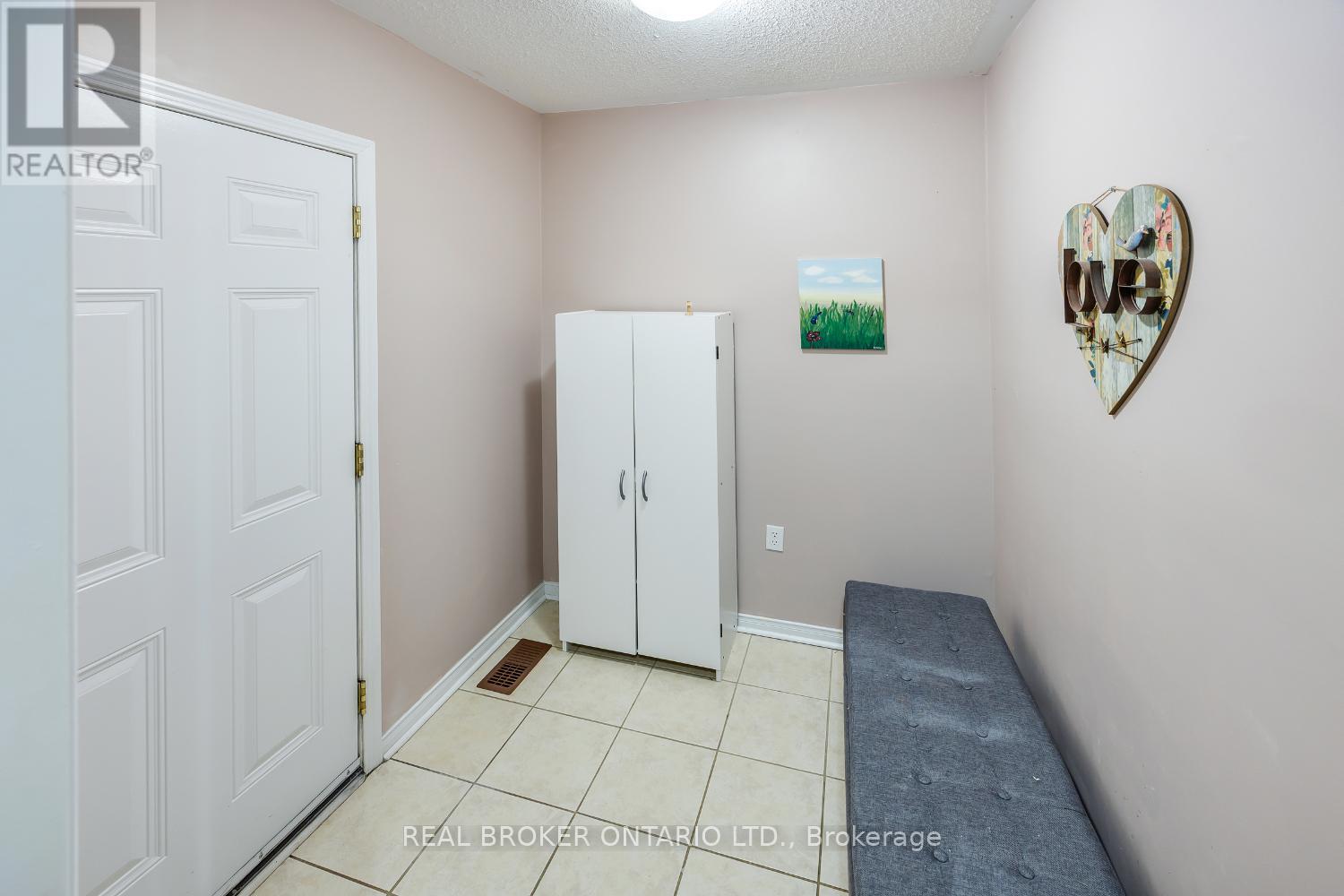 5 - 253 Sprucewood Crescent, Clarington, Ontario  L1C 0G6 - Photo 16 - E12782954