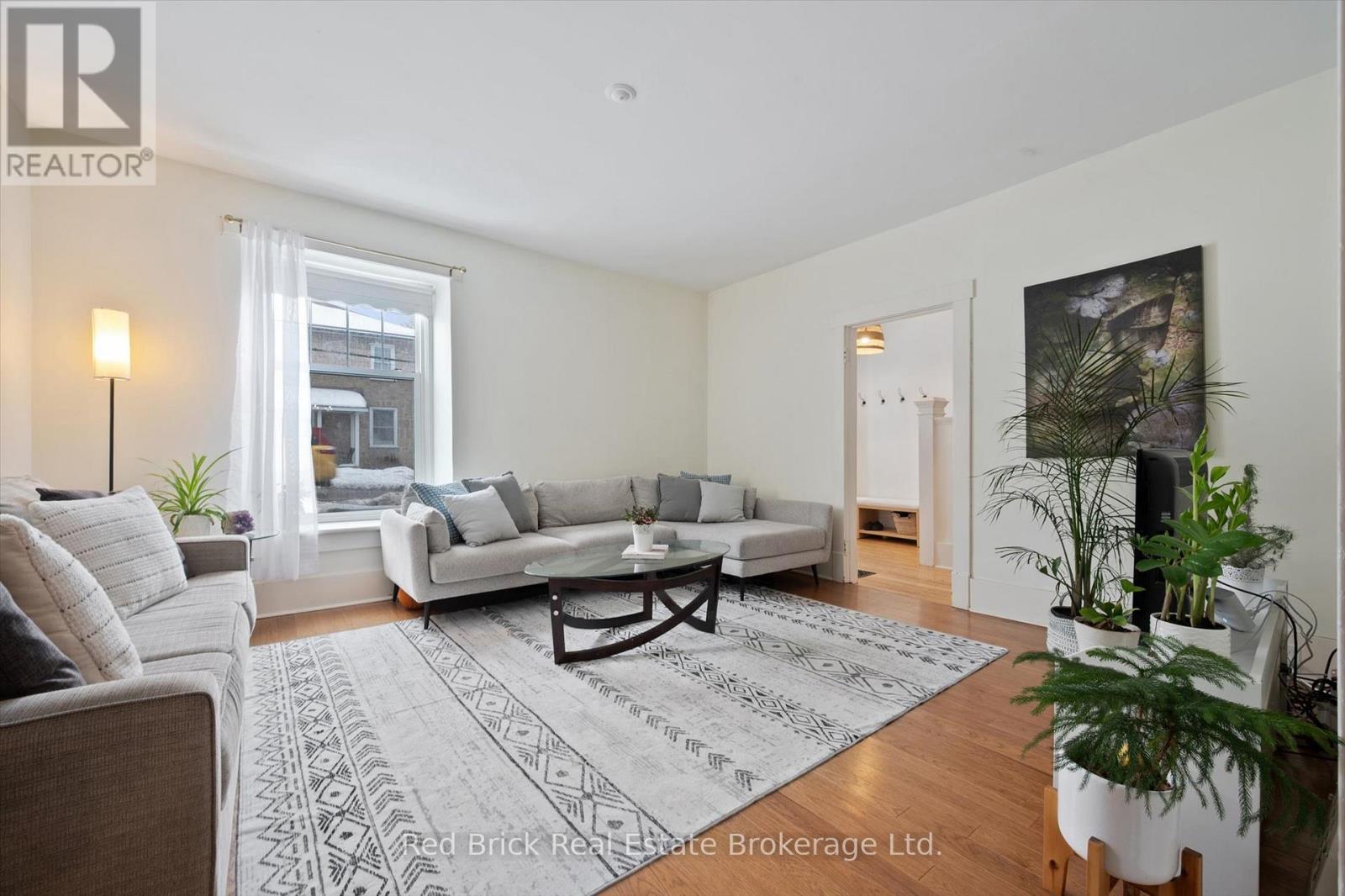 32 Eramosa Road, Guelph, Ontario  N1E 2L5 - Photo 7 - X12783118