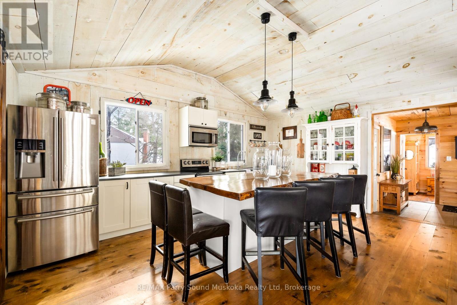 18 Inverlochy Road, Carling, Ontario  P0G 1G0 - Photo 16 - X12783156