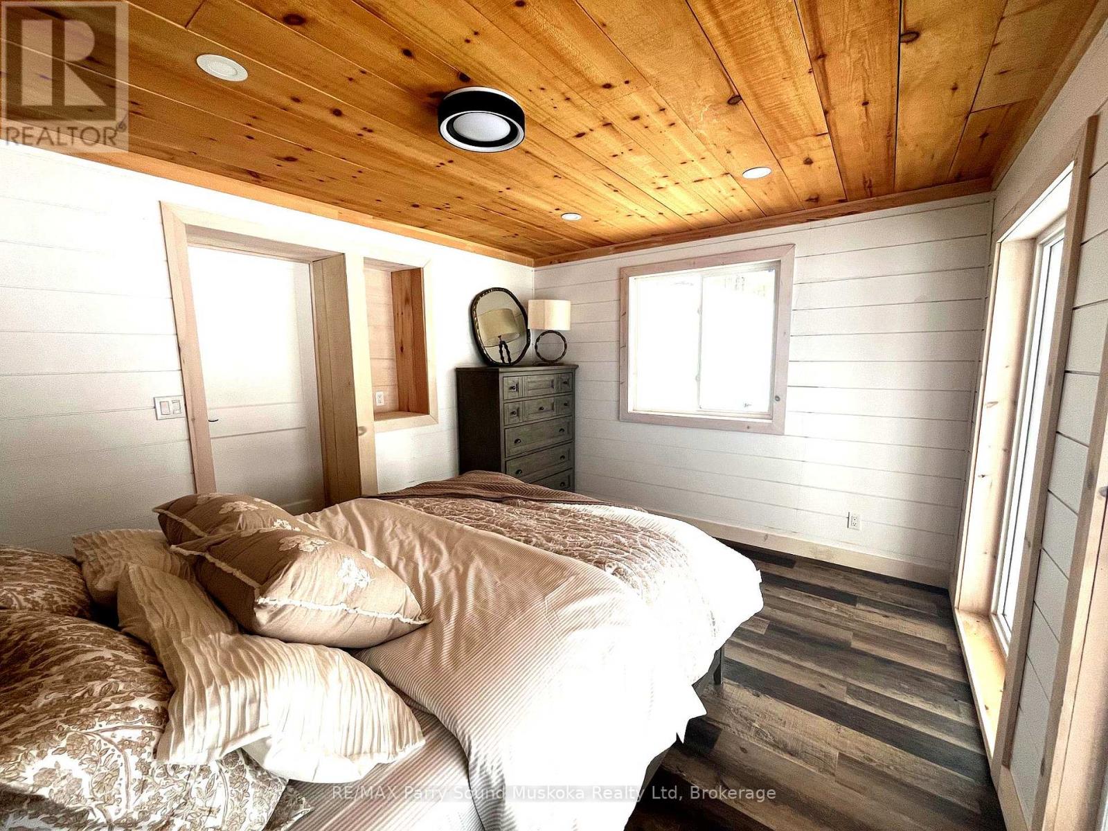 18 Inverlochy Road, Carling, Ontario  P0G 1G0 - Photo 26 - X12783156