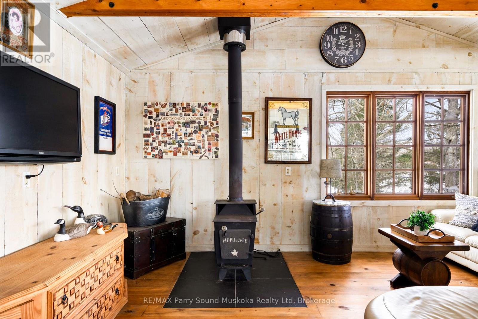 18 Inverlochy Road, Carling, Ontario  P0G 1G0 - Photo 8 - X12783156