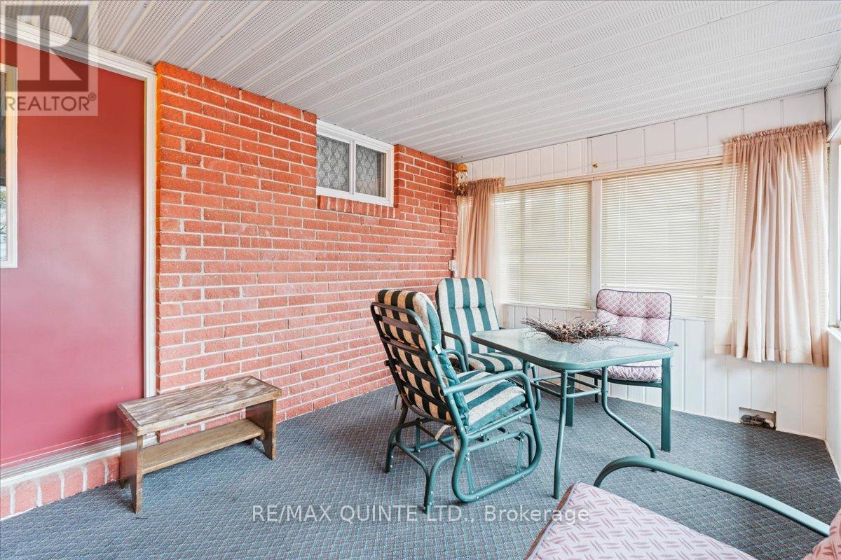 16 Maple Avenue, Prince Edward County (Picton Ward), Ontario  K0K 2T0 - Photo 16 - X12782934