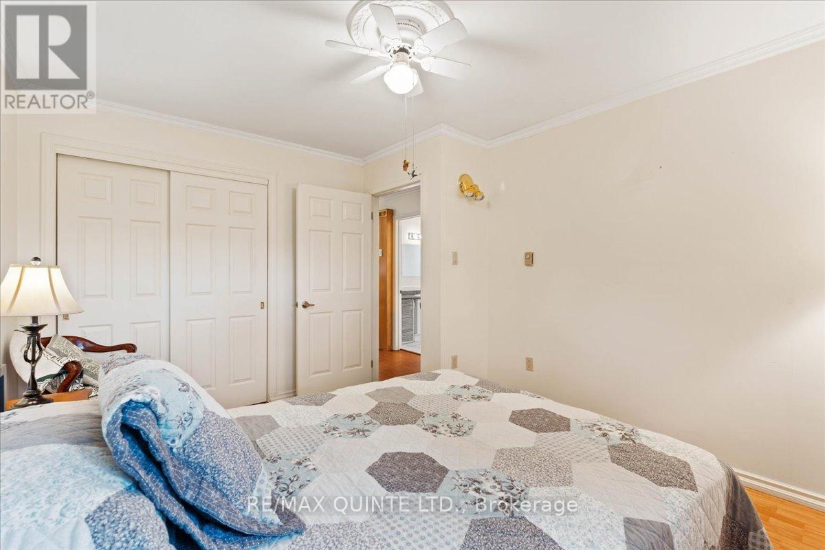 16 Maple Avenue, Prince Edward County (Picton Ward), Ontario  K0K 2T0 - Photo 25 - X12782934