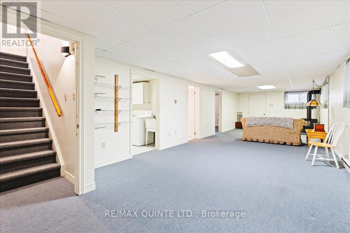 16 Maple Avenue, Prince Edward County (Picton Ward), Ontario  K0K 2T0 - Photo 27 - X12782934