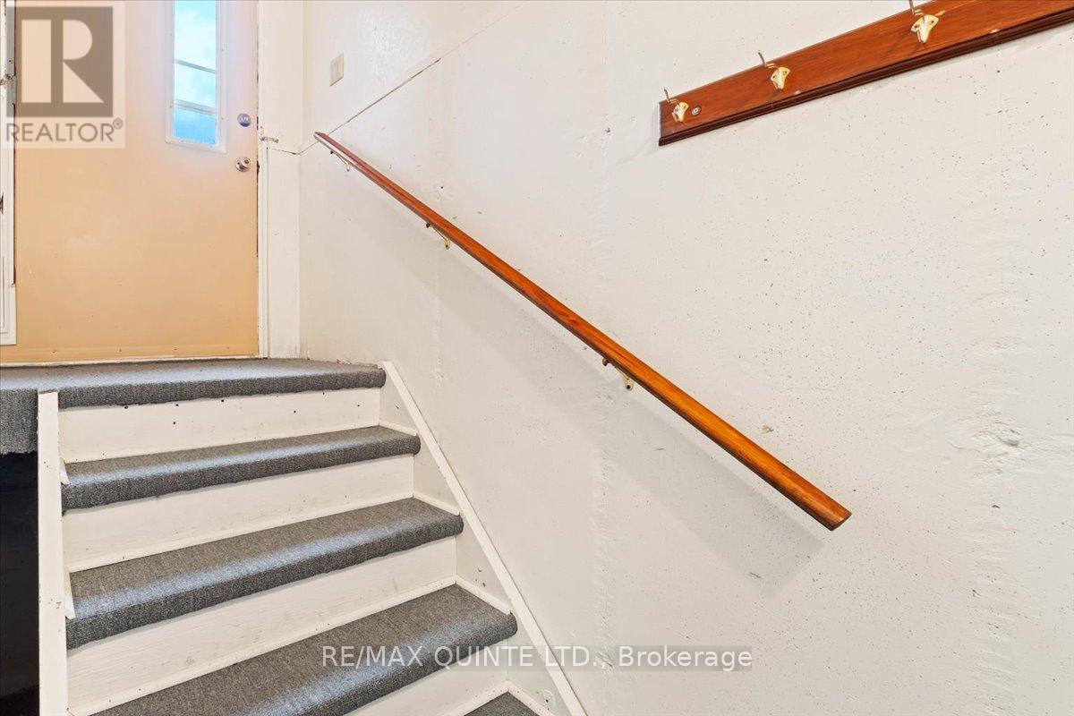 16 Maple Avenue, Prince Edward County (Picton Ward), Ontario  K0K 2T0 - Photo 29 - X12782934