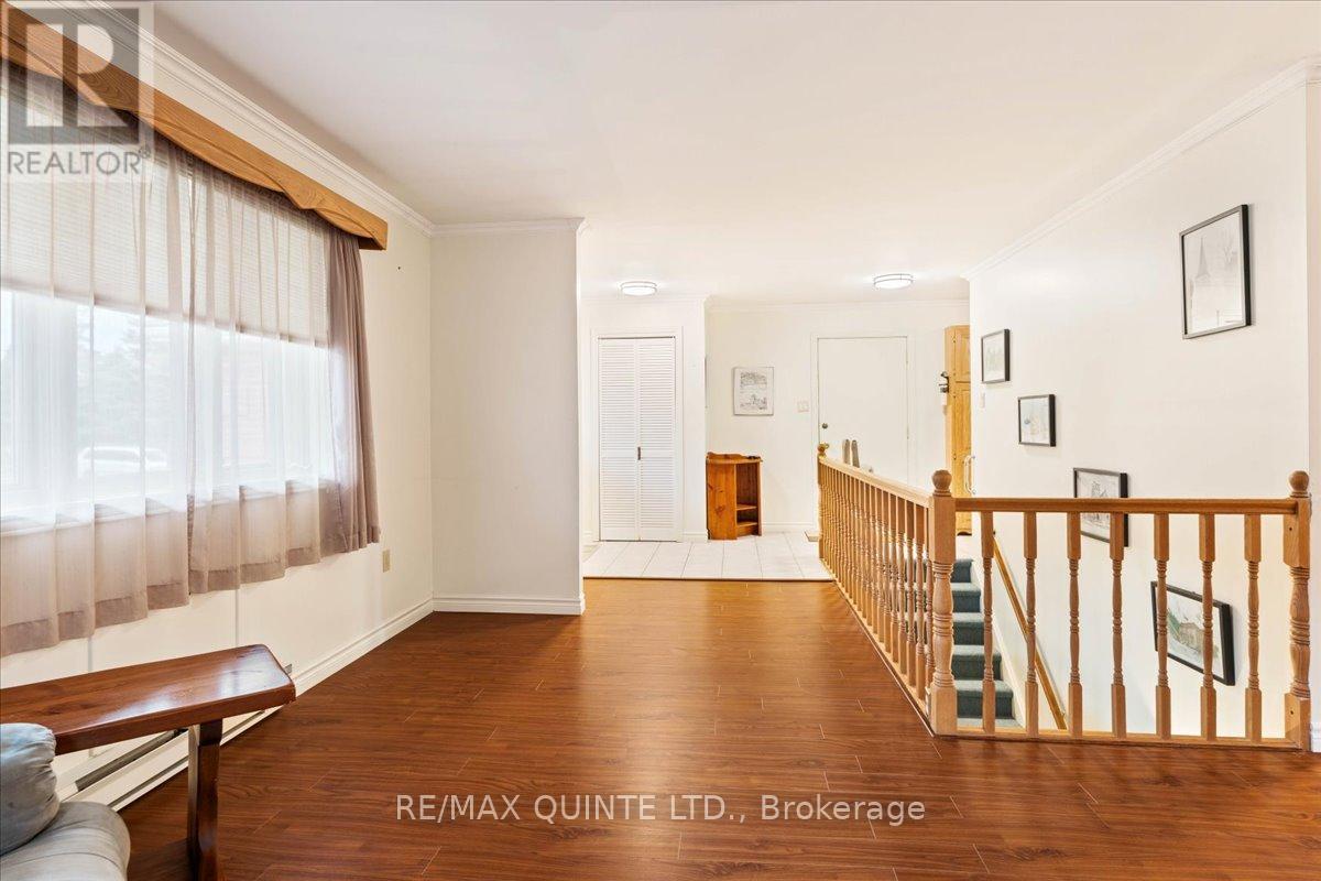 16 Maple Avenue, Prince Edward County (Picton Ward), Ontario  K0K 2T0 - Photo 9 - X12782934