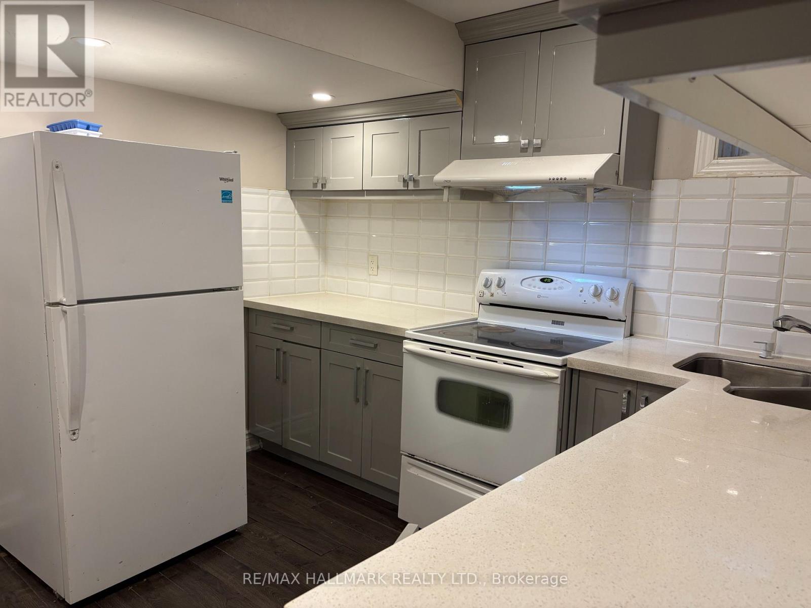 4 Simmons Boulevard, Brampton, Ontario  L6V 3V5 - Photo 10 - W12782718