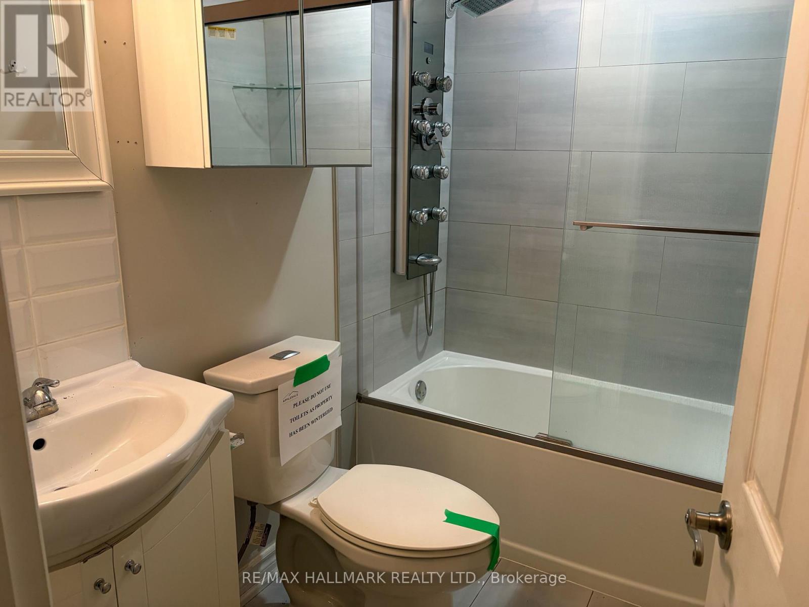 4 Simmons Boulevard, Brampton, Ontario  L6V 3V5 - Photo 11 - W12782718