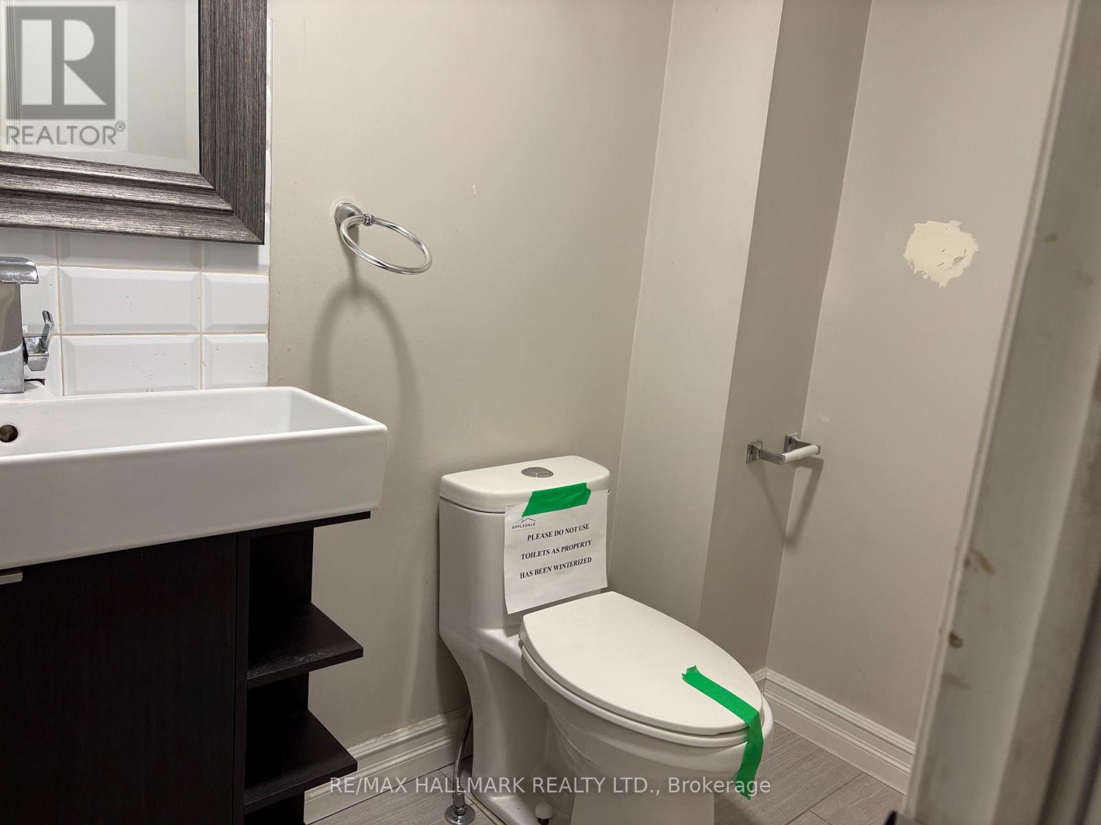 4 Simmons Boulevard, Brampton, Ontario  L6V 3V5 - Photo 4 - W12782718