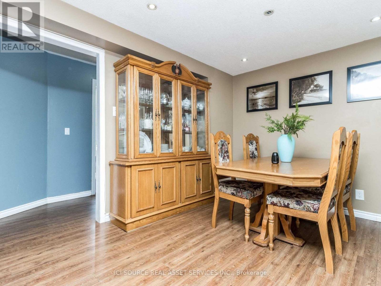 26 Mcmurchy Avenue S, Brampton, Ontario  L6Y 1Y3 - Photo 16 - W12782756