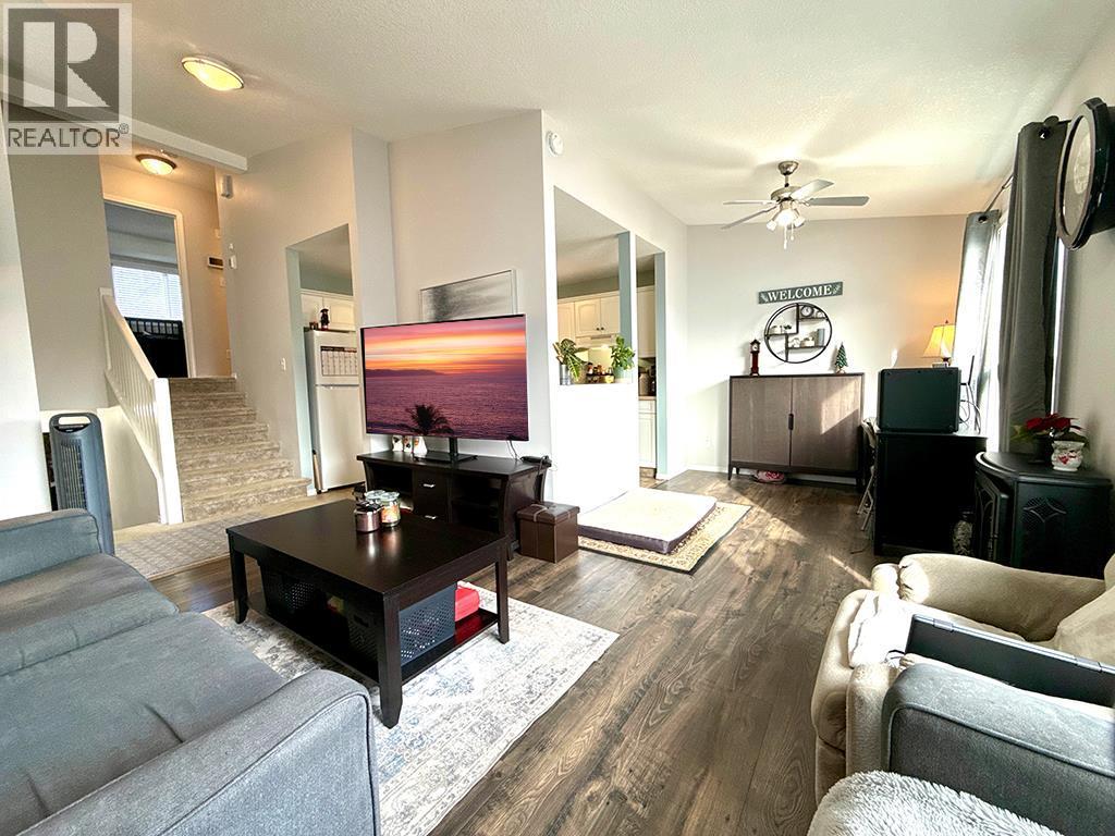 15 Dakota Road W, Lethbridge, Alberta  T1K 5L4 - Photo 5 - A2284905