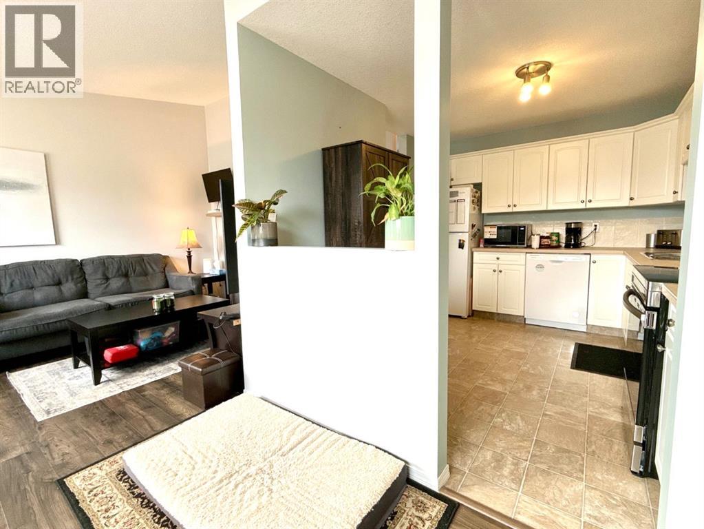 15 Dakota Road W, Lethbridge, Alberta  T1K 5L4 - Photo 6 - A2284905