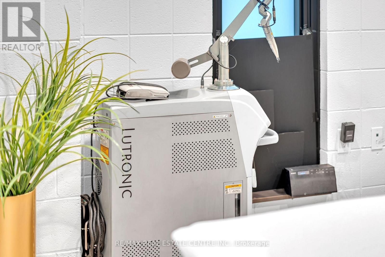 761 Brant Street, Burlington, Ontario  L7R 2H7 - Photo 19 - W12782788