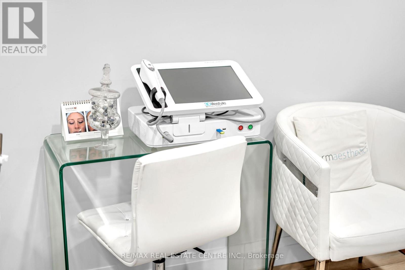 761 Brant Street, Burlington, Ontario  L7R 2H7 - Photo 25 - W12782788