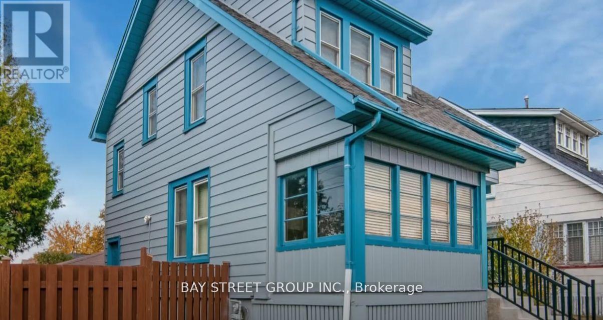 Upper - 92 Nelson Street W, Brampton, Ontario  L6X 1W2 - Photo 2 - W12782814