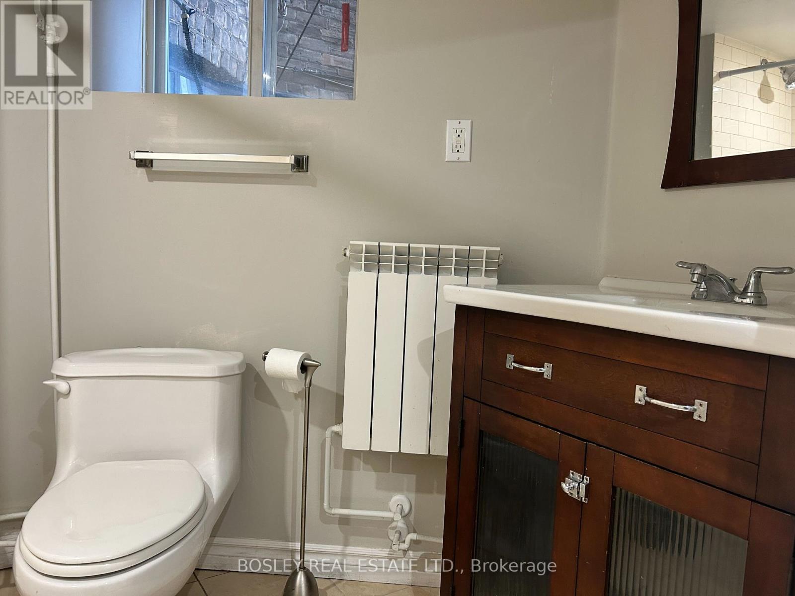 Lower - 1154 Dovercourt Road, Toronto, Ontario  M6H 2X9 - Photo 9 - W12782820