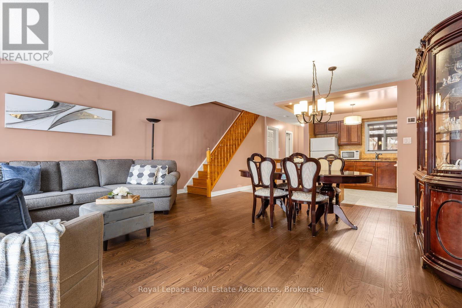 4288 Shelby Crescent, Mississauga, Ontario  L4W 3N5 - Photo 10 - W12782838