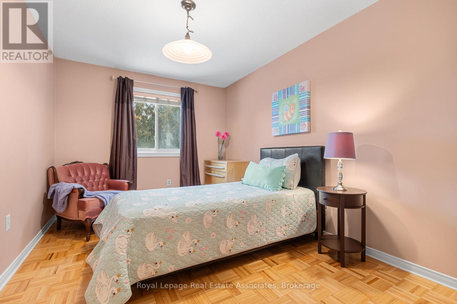 4288 Shelby Crescent, Mississauga, Ontario  L4W 3N5 - Photo 22 - W12782838