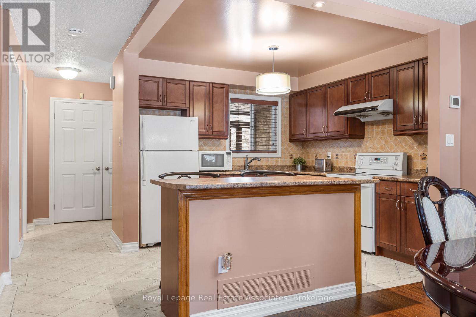 4288 Shelby Crescent, Mississauga, Ontario  L4W 3N5 - Photo 9 - W12782838