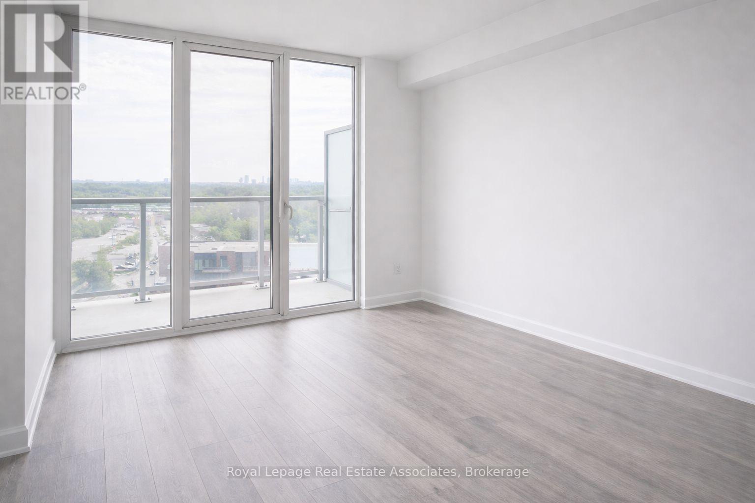 1215 - 220 Missinnihe Way, Mississauga (Port Credit), Ontario  L5H 0A9 - Photo 3 - W12782840