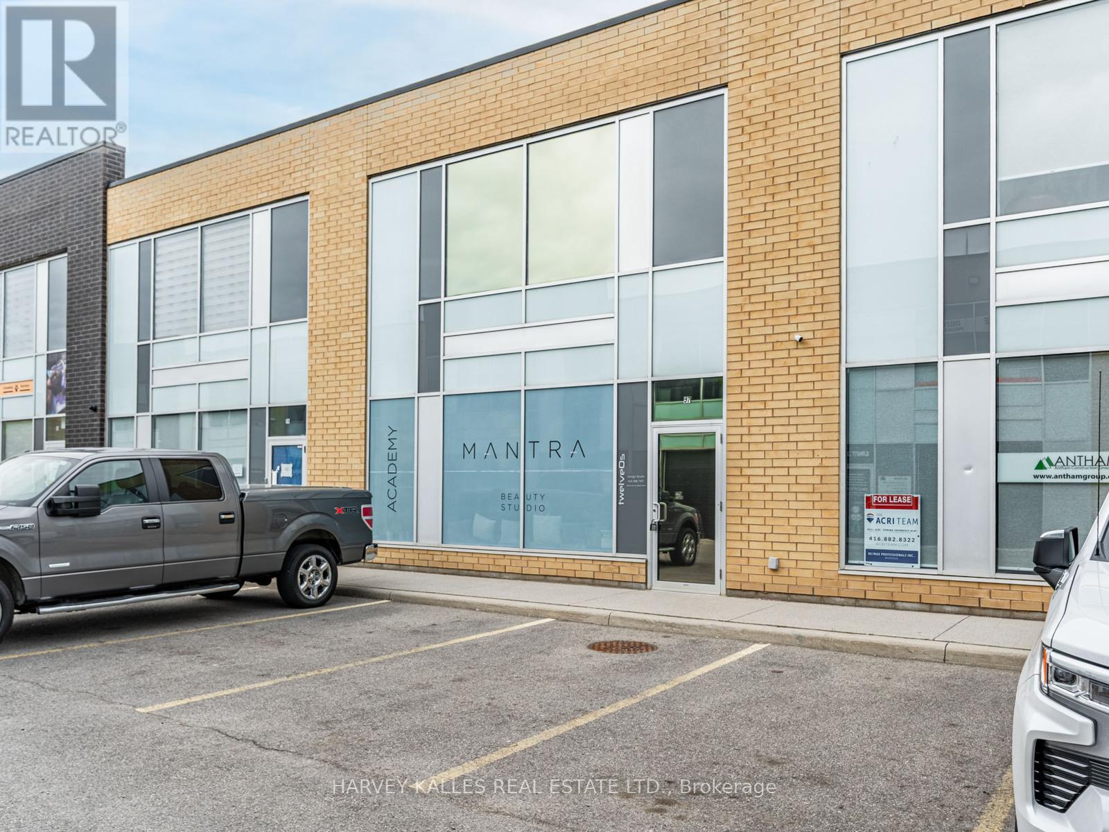 57 - 1215 Queensway E, Mississauga, Ontario  L4Y 0G4 - Photo 2 - W12782860