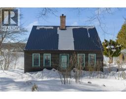 18 Whispering Pines, Dufferin, New Brunswick