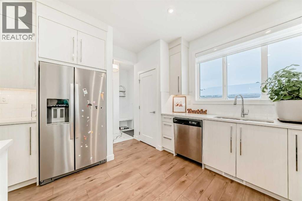 106 Dawson Harbour Grove, Chestermere, Alberta  T1X 2S4 - Photo 8 - A2274730