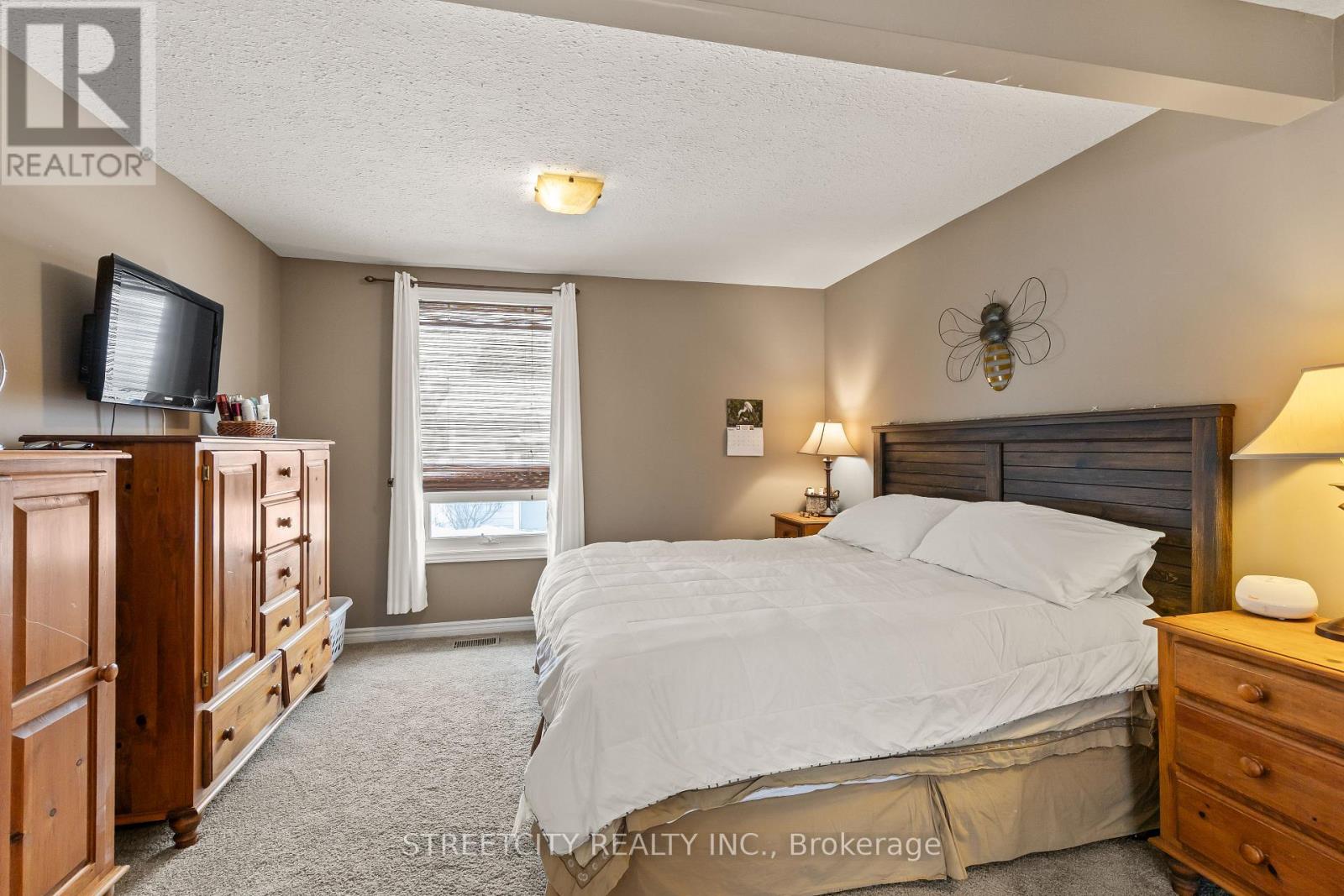 2632 Catherine Street, Thames Centre, Ontario  N0L 1G4 - Photo 11 - X12783068