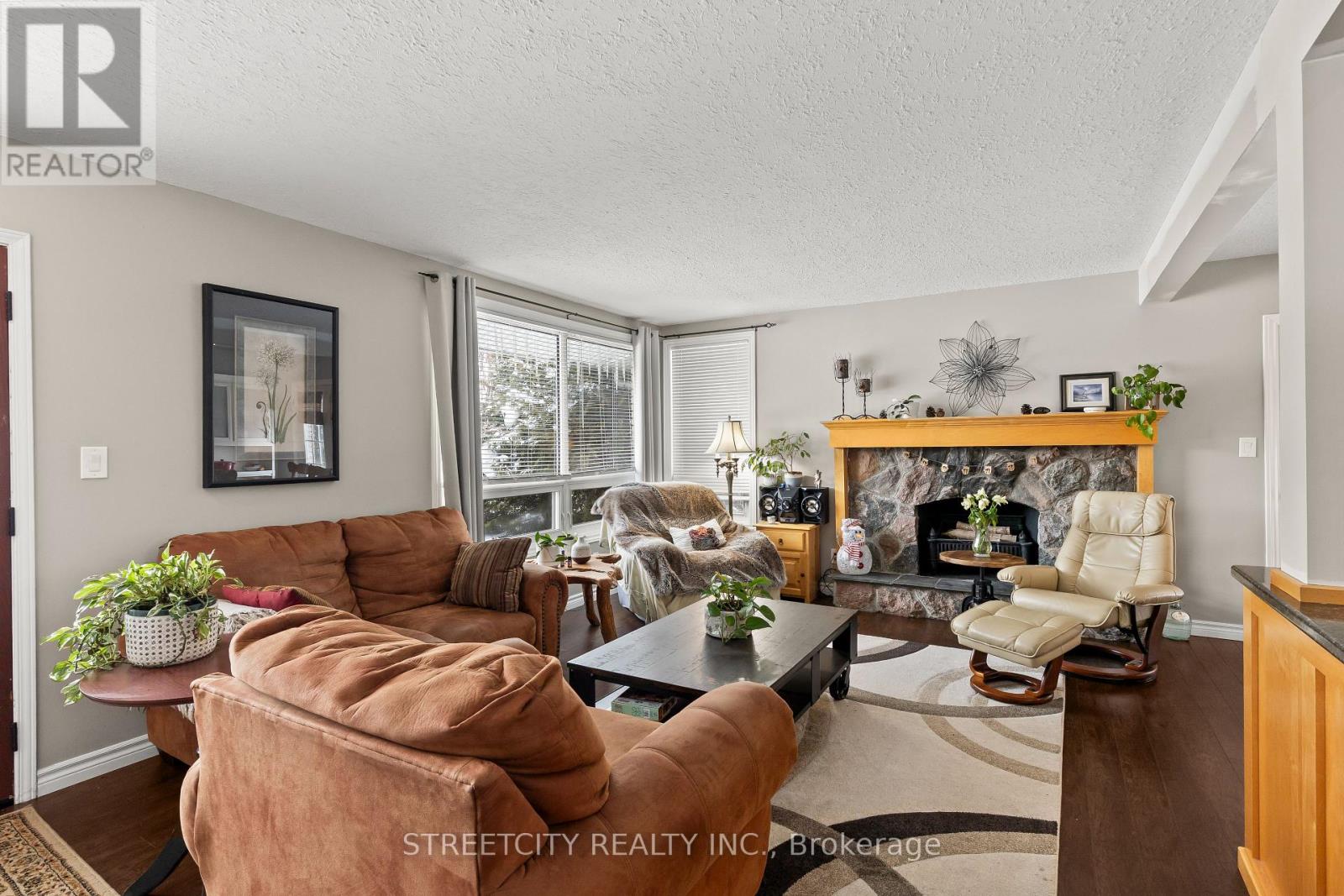 2632 Catherine Street, Thames Centre, Ontario  N0L 1G4 - Photo 3 - X12783068