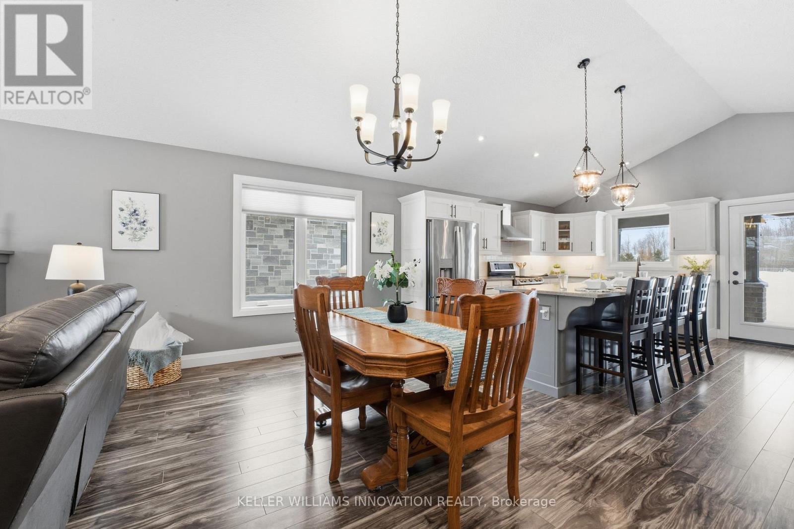 525 Krotz Street E, North Perth, Ontario  N4W 0E4 - Photo 12 - X12782754