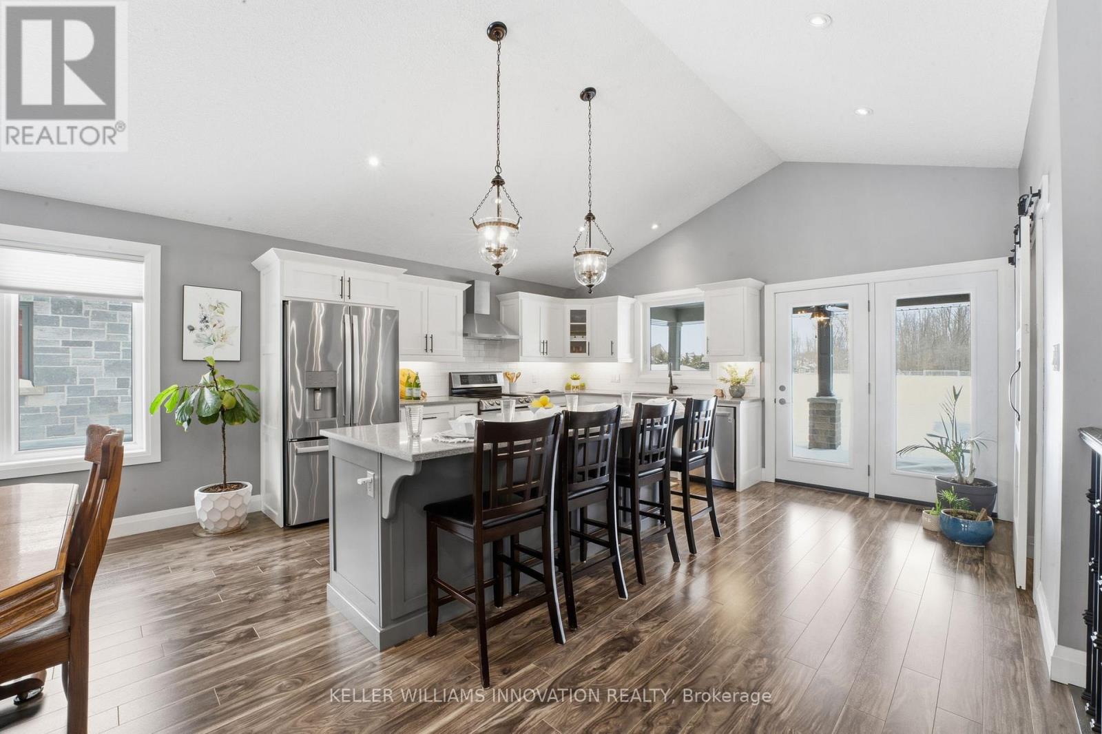 525 Krotz Street E, North Perth, Ontario  N4W 0E4 - Photo 3 - X12782754