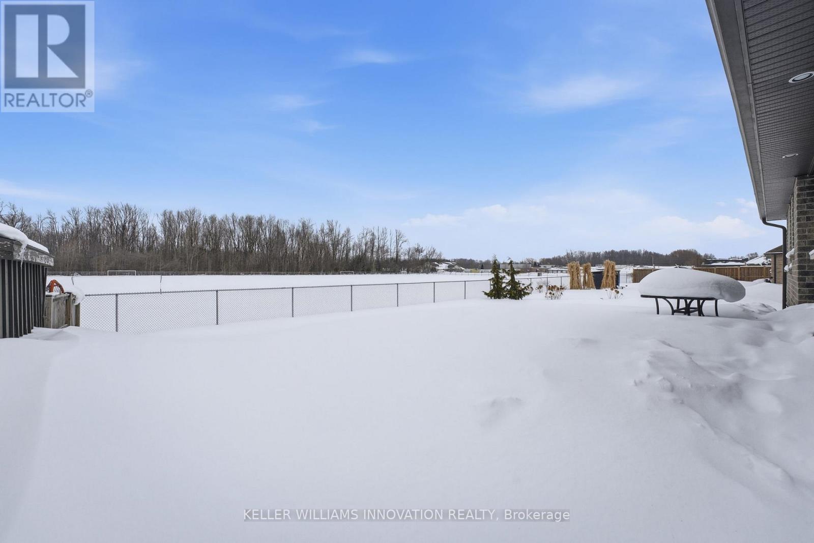 525 Krotz Street E, North Perth, Ontario  N4W 0E4 - Photo 31 - X12782754
