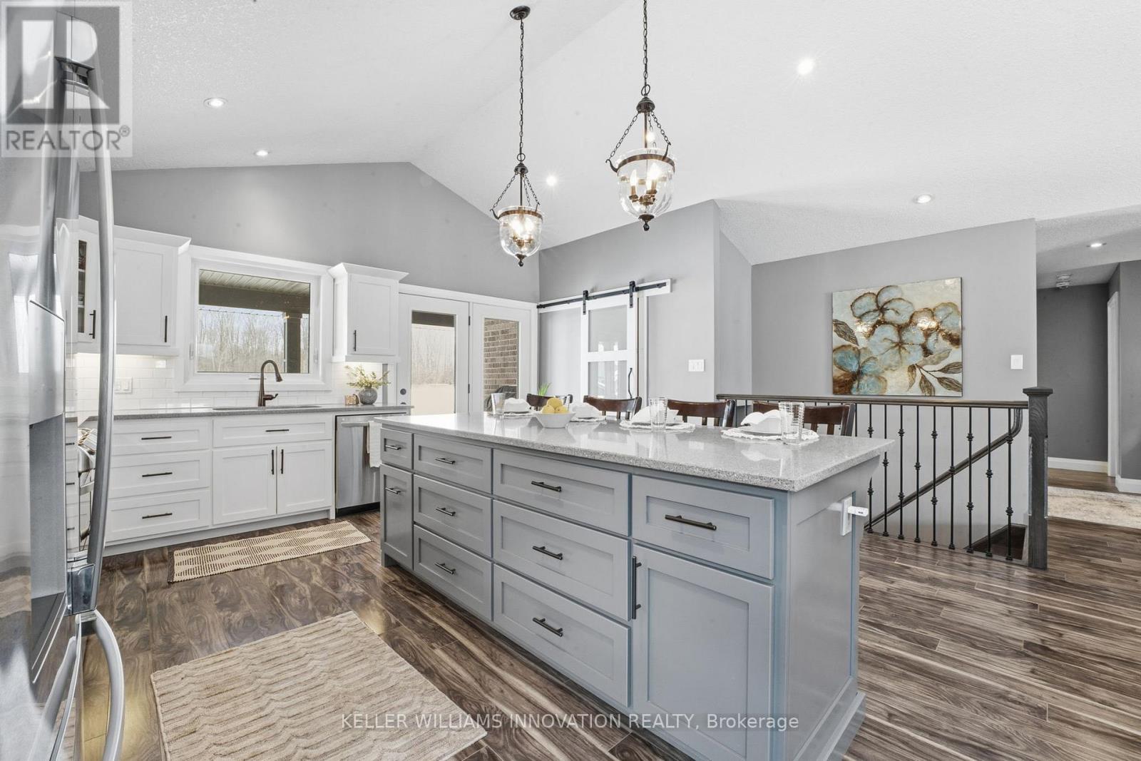 525 Krotz Street E, North Perth, Ontario  N4W 0E4 - Photo 4 - X12782754