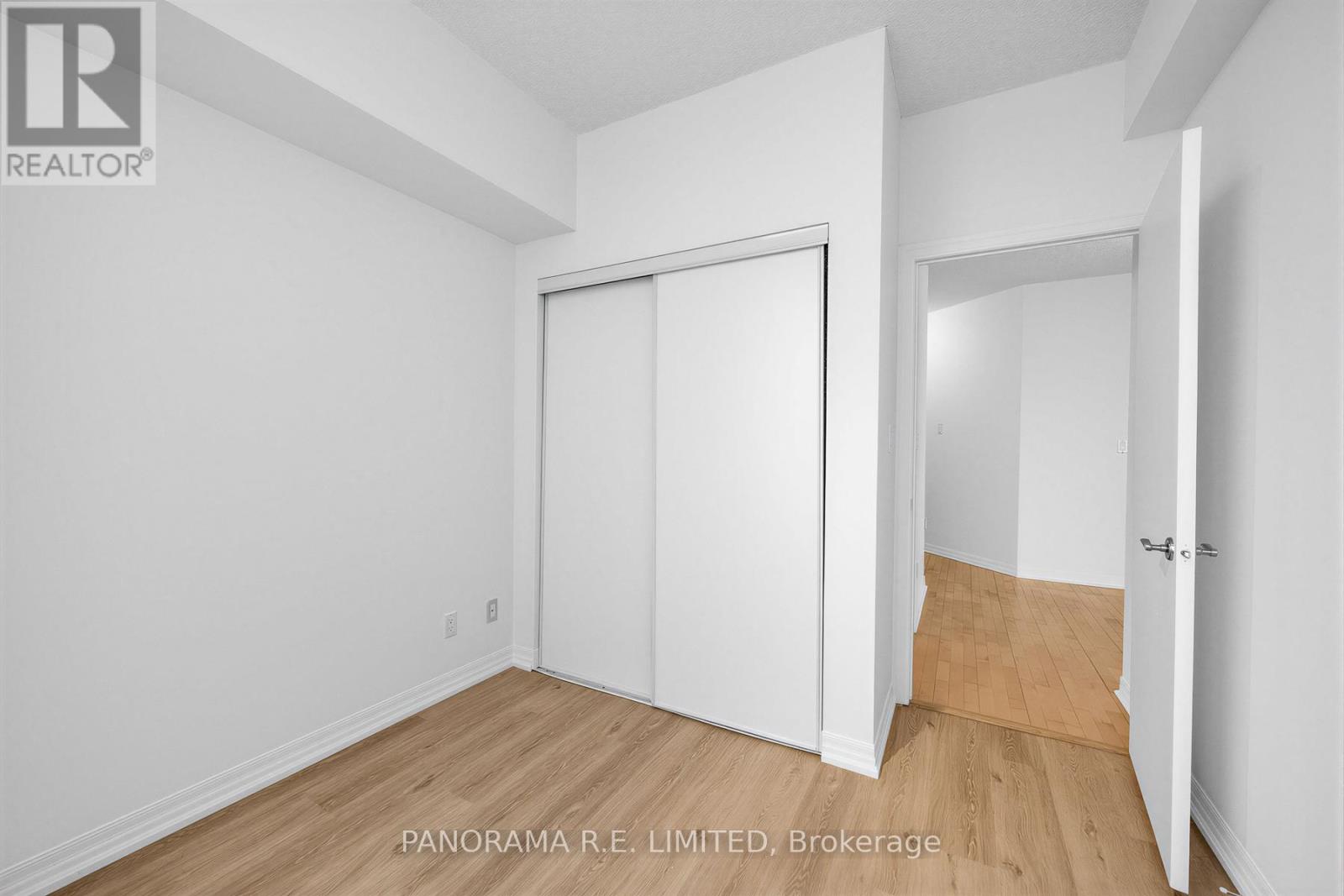 1705 - 1359 Rathburn Road E, Mississauga (Rathwood), Ontario  L4W 5P7 - Photo 16 - W12778332