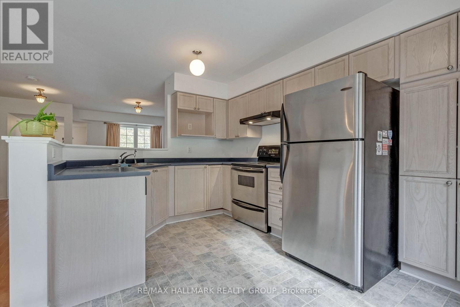 548 Aberfoyle Circle, Ottawa, Ontario  K2K 3R2 - Photo 15 - X12782912