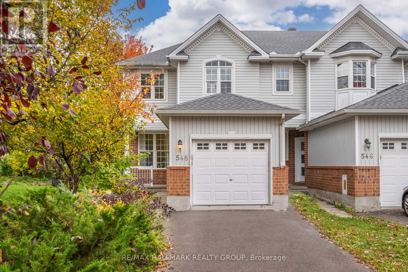548 Aberfoyle Circle, Ottawa, Ontario  K2K 3R2 - Photo 2 - X12782912