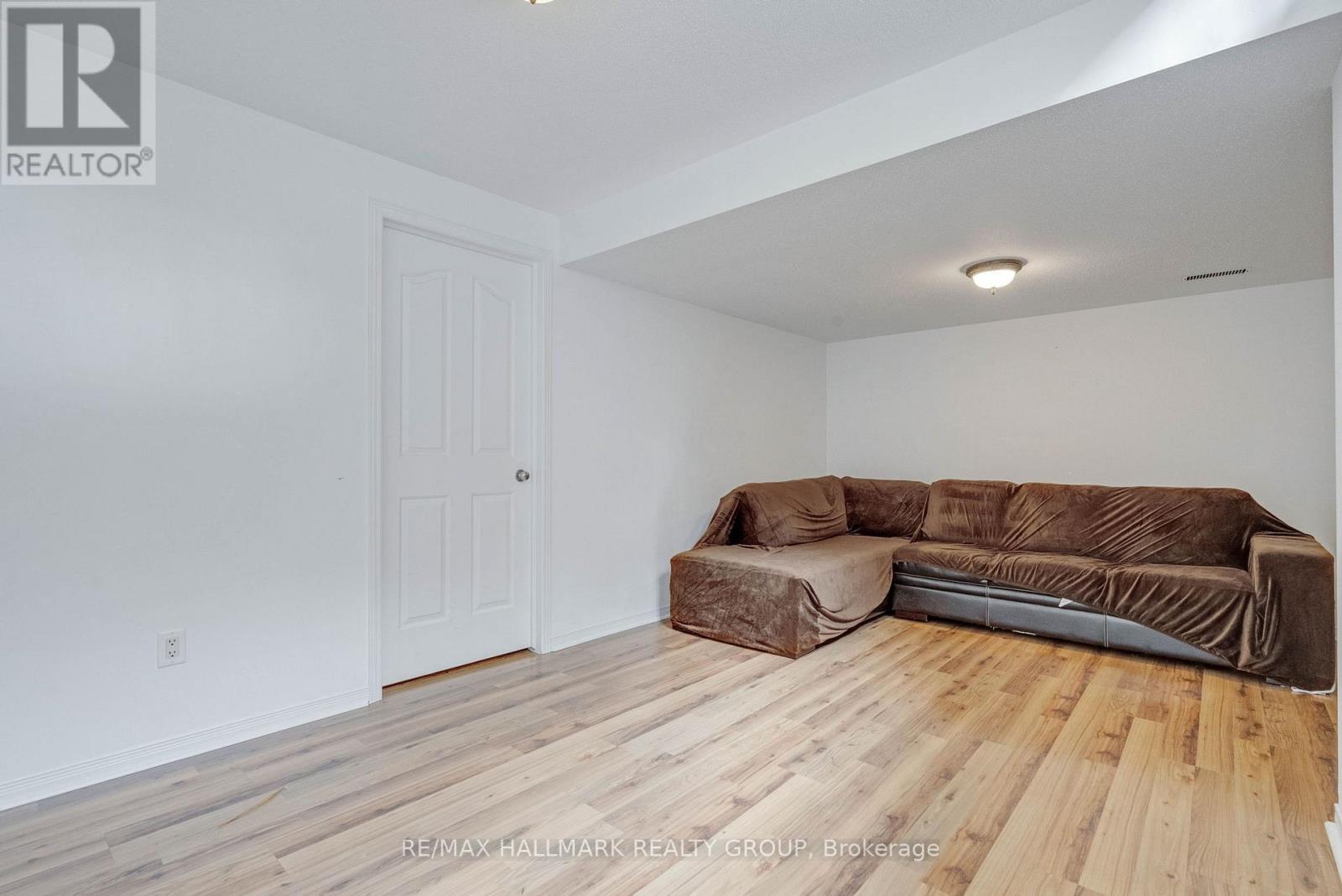 548 Aberfoyle Circle, Ottawa, Ontario  K2K 3R2 - Photo 32 - X12782912