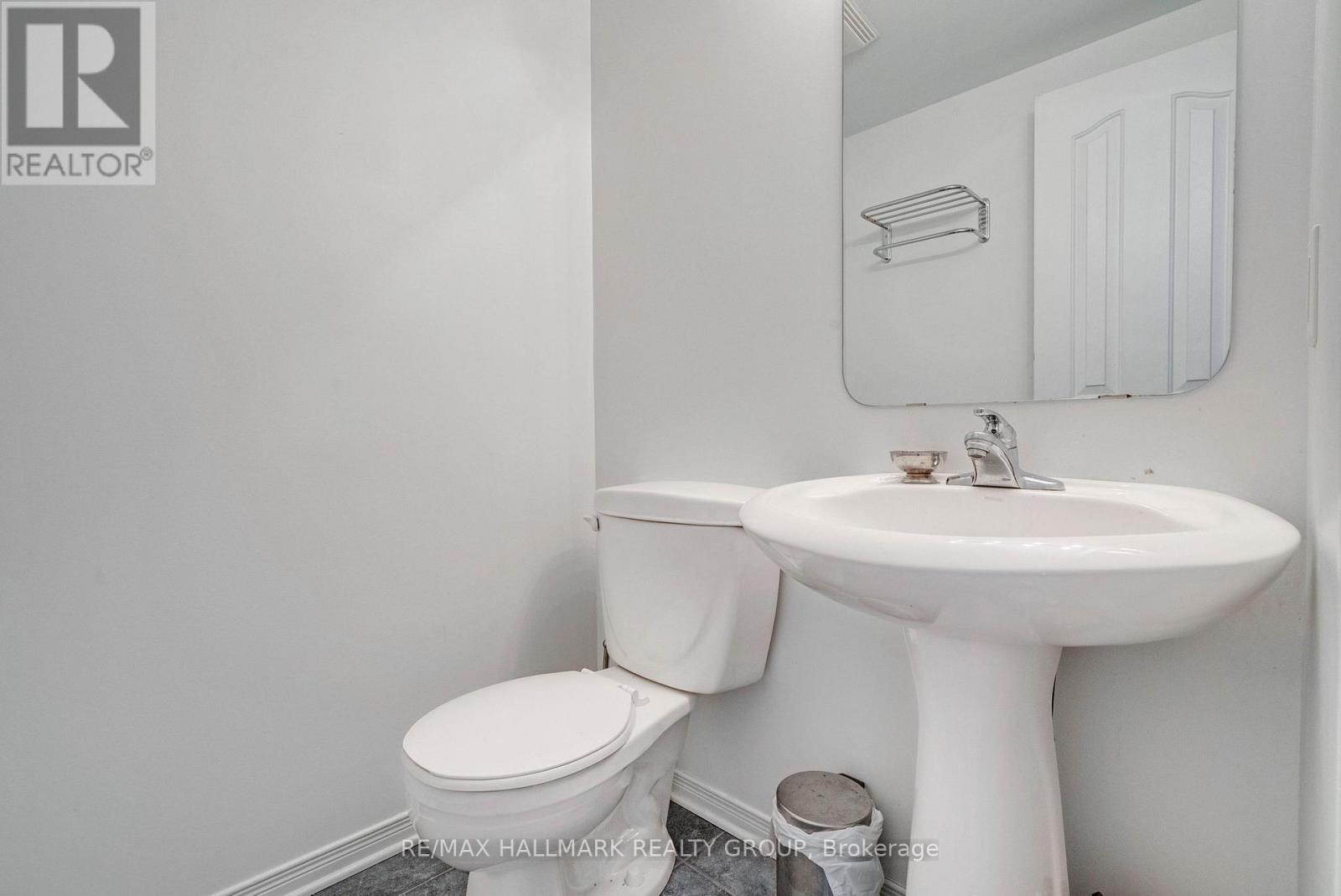 548 Aberfoyle Circle, Ottawa, Ontario  K2K 3R2 - Photo 7 - X12782912