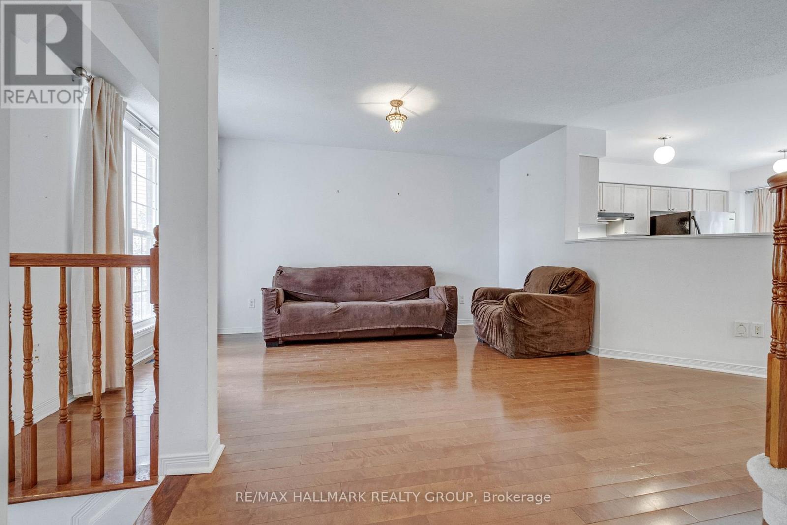 548 Aberfoyle Circle, Ottawa, Ontario  K2K 3R2 - Photo 8 - X12782912