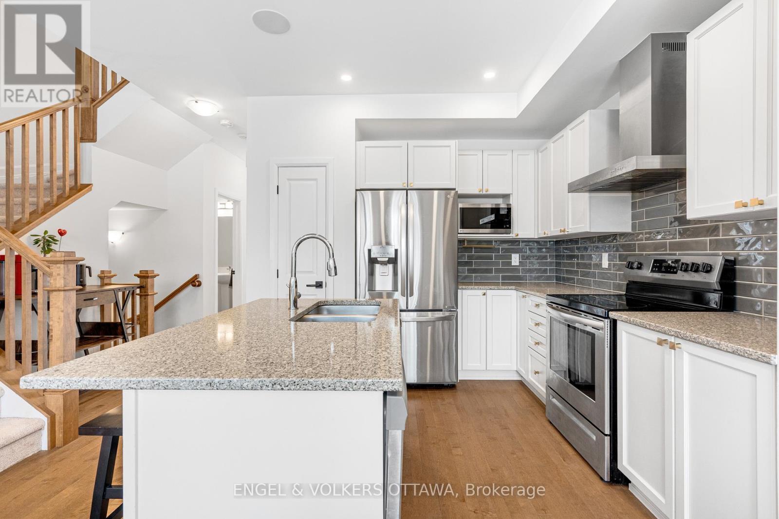 56 Gardenpost Terrace, Ottawa, Ontario  K4A 5H2 - Photo 13 - X12782930