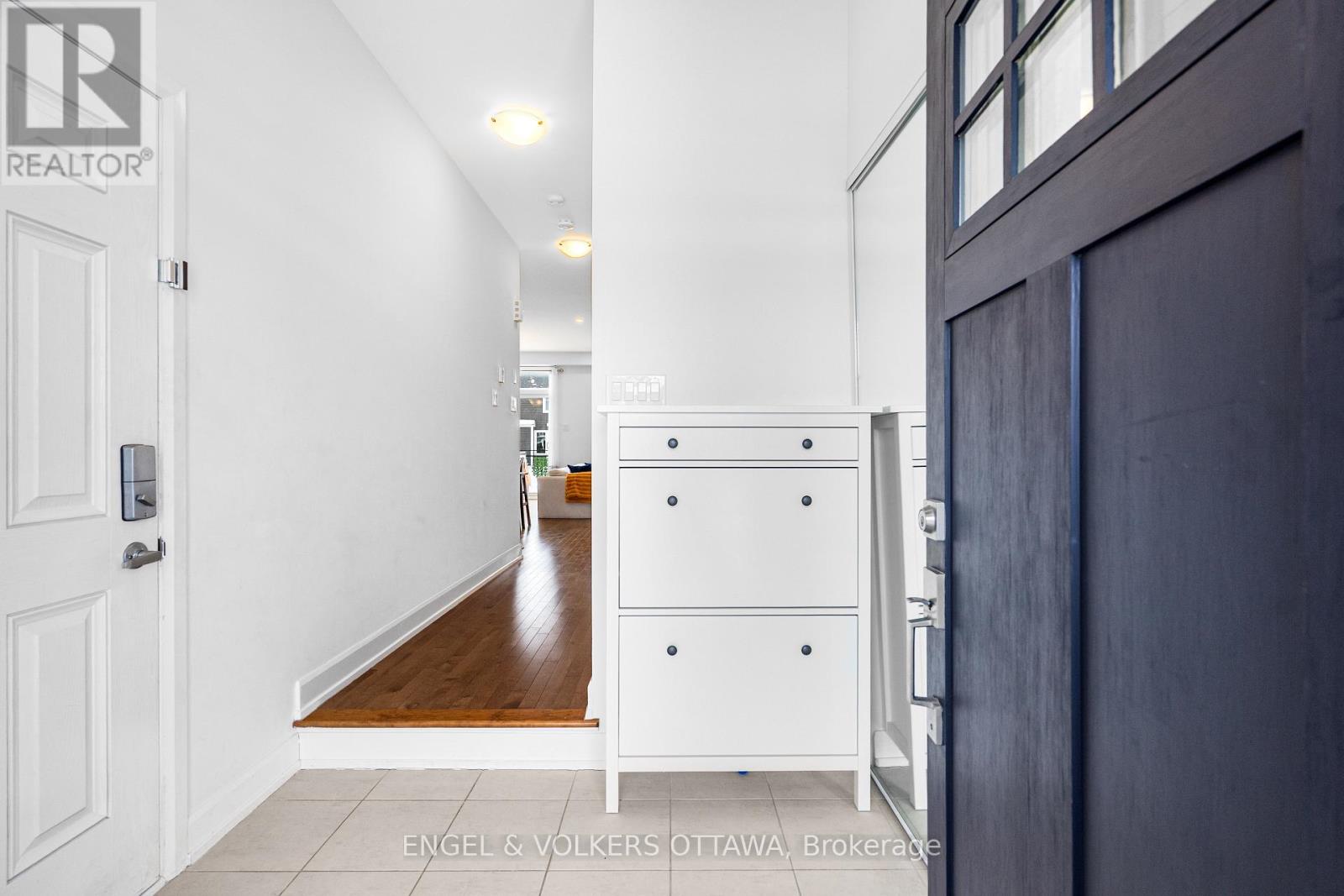 56 Gardenpost Terrace, Ottawa, Ontario  K4A 5H2 - Photo 4 - X12782930