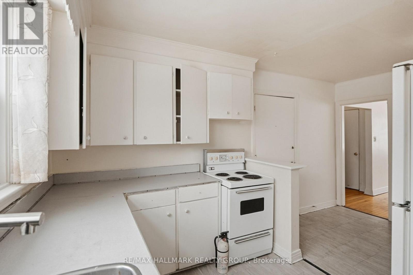 3 - 1171 Merivale Road, Ottawa, Ontario  K1Z 6B6 - Photo 3 - X12782944