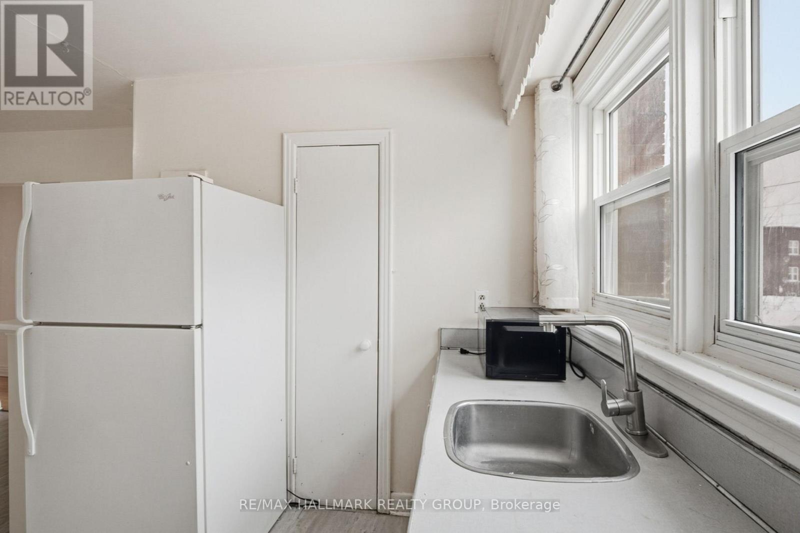 3 - 1171 Merivale Road, Ottawa, Ontario  K1Z 6B6 - Photo 4 - X12782944