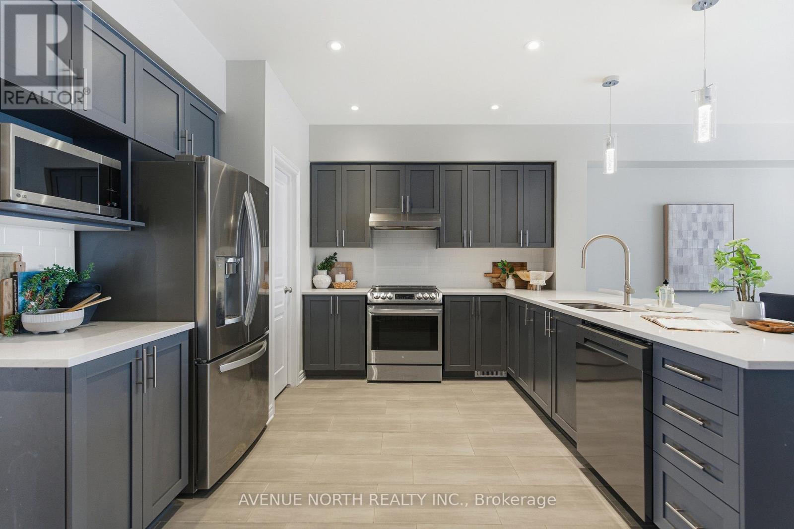 173 Shinny Avenue, Ottawa, Ontario  K2V 0G4 - Photo 7 - X12783074