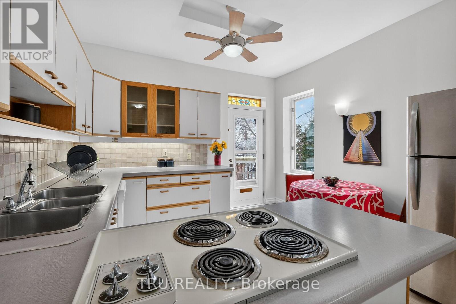 2 - 96 James Street, Ottawa, Ontario  K1R 5M3 - Photo 12 - X12783084