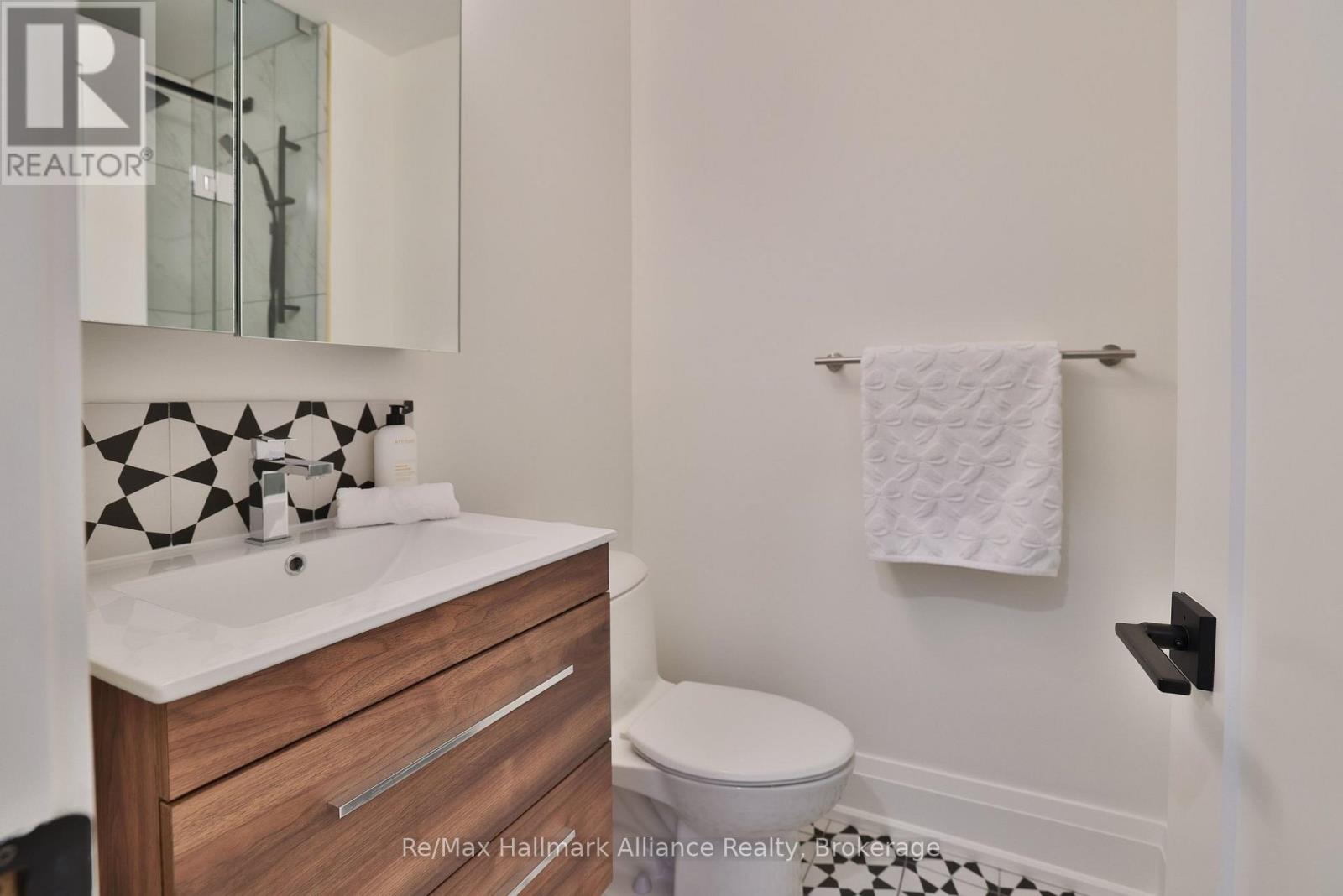 200 Chartwell Road, Oakville, Ontario  L6J 3Z8 - Photo 35 - W12783046